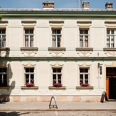 Penzion Maly Val Kroměříž Buitenkant foto
