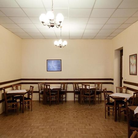 Penzion Maly Val Kroměříž Buitenkant foto