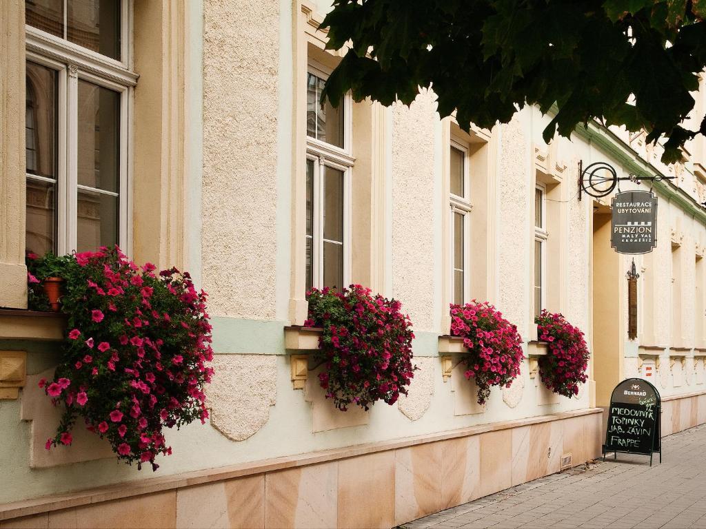 Penzion Maly Val Kroměříž Buitenkant foto