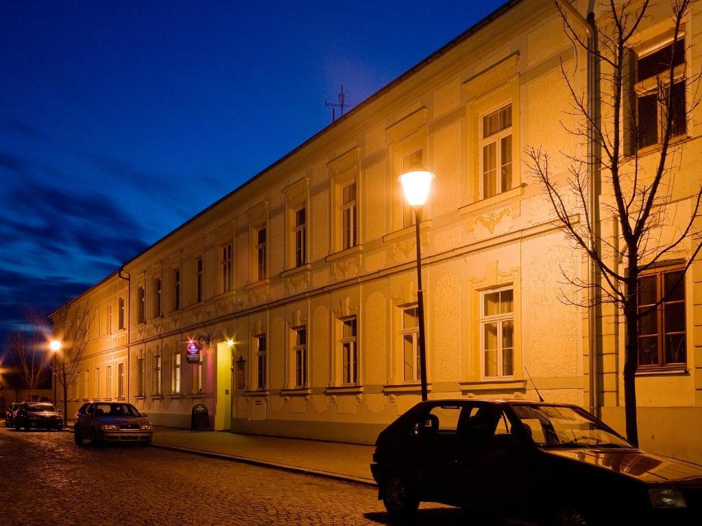 Penzion Maly Val Kroměříž Buitenkant foto