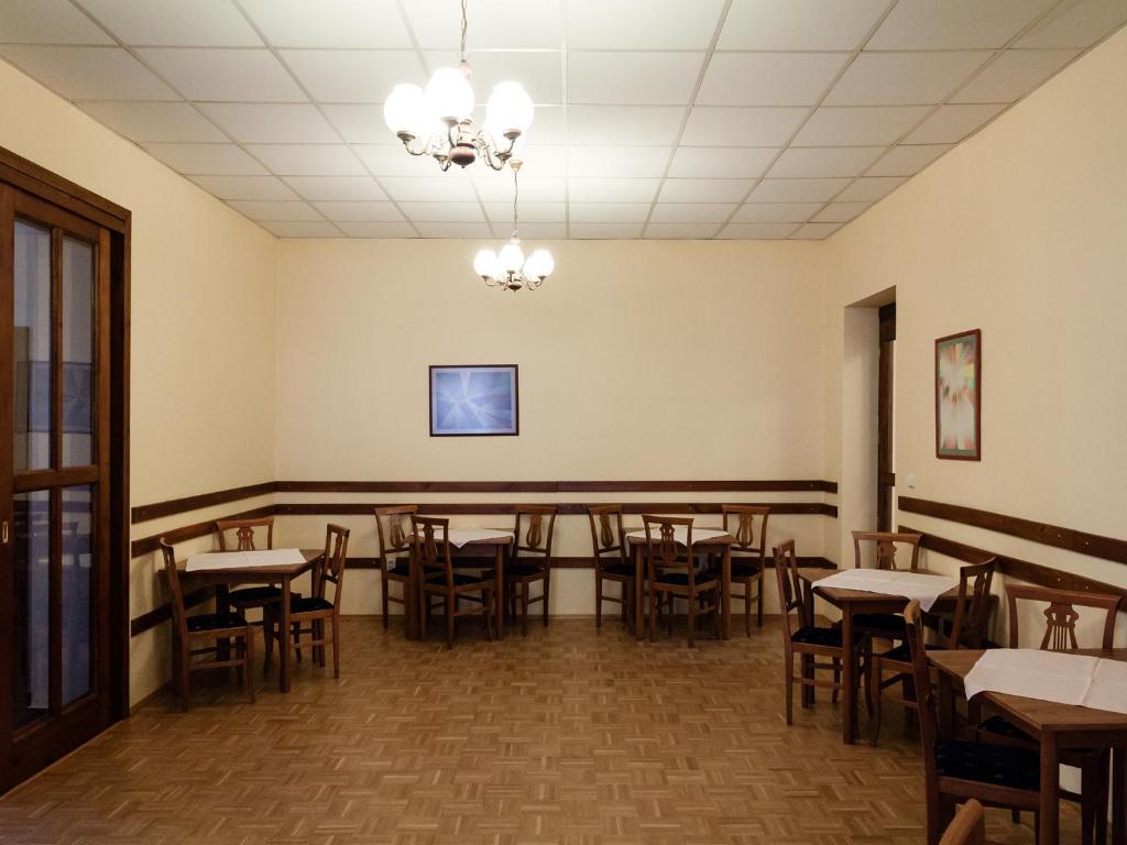 Penzion Maly Val Kroměříž Buitenkant foto